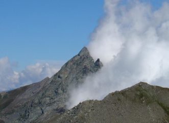 bric bucie a cavallo delle nebbie