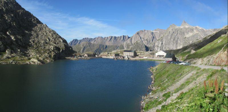 Lago del Gran San Bernardo