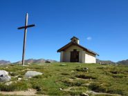 La chiesetta dal lago