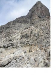 Lo scosceso versante sud della Rocca Blancia..
