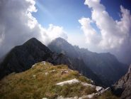 Grignetta tra colonne di nubi