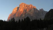 spettacolare tramonto sulla parete Sud della Tofana di Rozes (6-9-2013)