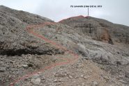 la parte alta del versante SE del Piz Lavarella con itinerario di salita (8-9-2013)