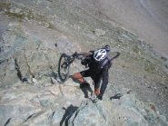 passaggio roccioso per salire alla cima sud ovest