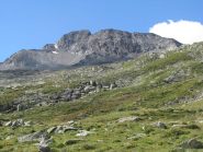 In discesa, uno sguardo verso la Lavina