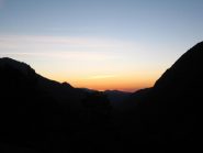 Sorge il sole e si parte