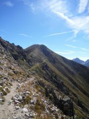 sentiero di discesa dalla cima