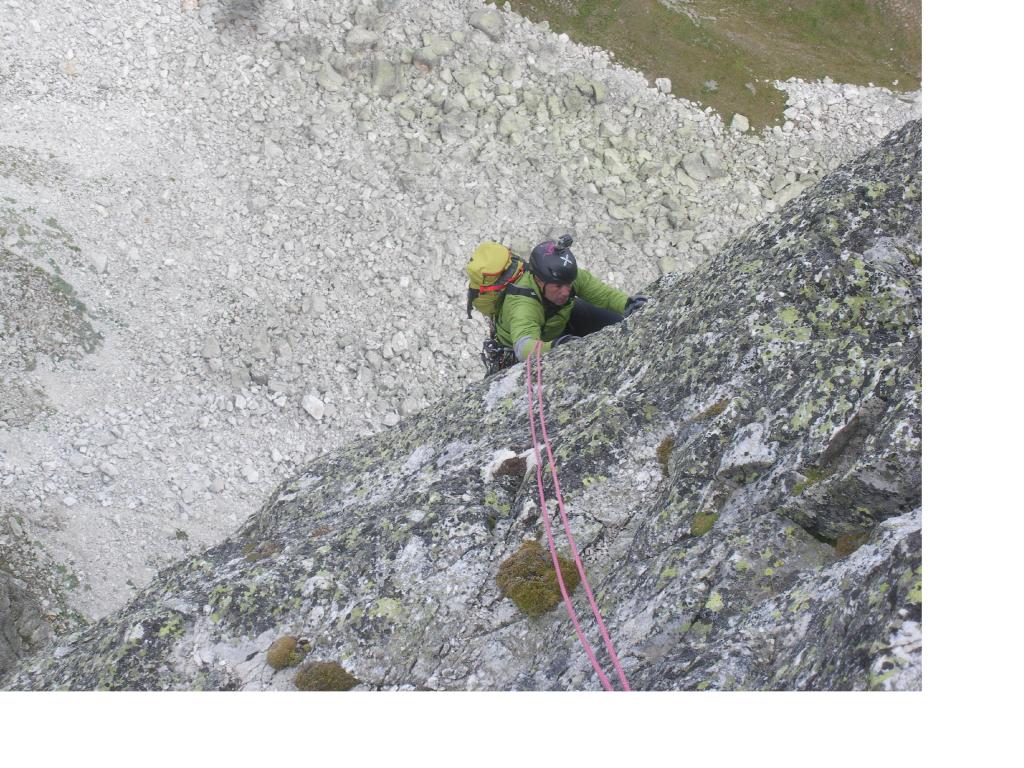 Davide su muro aperto..in cerca di prese..