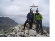 Con Davide accanto alla croce di vetta..