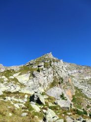 Primo risalto della cresta dall'alpe di Vlou inferiore
