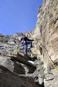 Tratto attrezzato sotto il colle