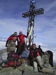 In cima