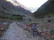 inizia lo sterrato dopo il rifugio Talarico