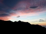 Alba dietro a Montù