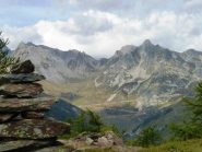 la valle del G.S.Bernardo con il Pain de sucre e l'aiguille de Lèsache