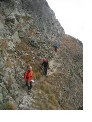 Paolo Rodo e Ale..nel traverso su cengia sotto la rocca Pan Perdu'