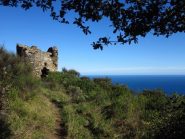 L'antica torre dopo la Madonna della Guardia