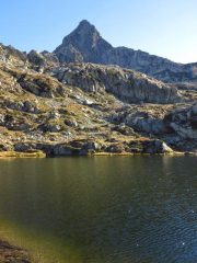Lago e monte Frisson