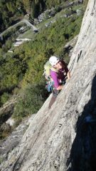 la ragazza svizzera sul traverso