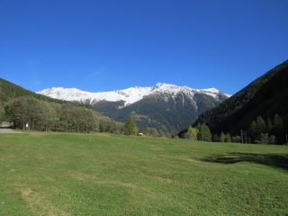 Verso valle con, Cima Ganani e Cima Grande
