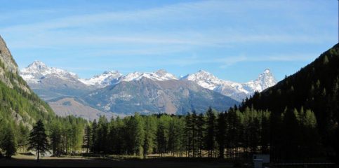 panorama verso la bassa valle