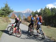 in salita con il Seguret sullo sfondo