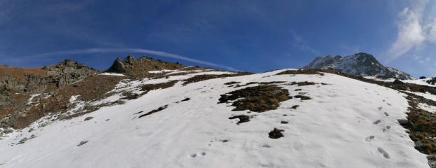 un ultimo sguardo alla punta Laval ed al Colle S. Marcel...