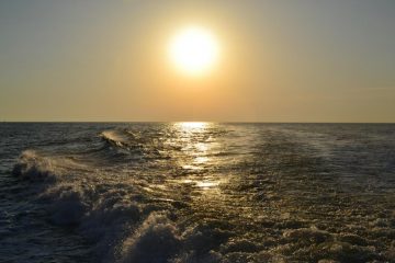 tramonto dal battello verso Riomaggiore