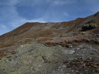A dx la cresta da percorrere