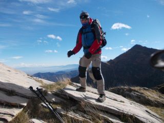 vento fortissimo in cima