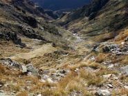 Il vallone visto salendo verso la Dondogna