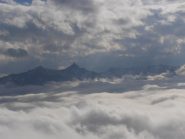 10 - Orsiera tra due strati di nubi