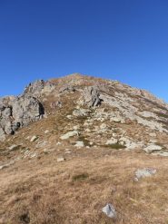 04 - dal Colletto del Rognoso l'inizio della cresta est è molto ampio