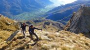 con la valle alle spalle