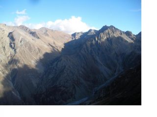 Uno sguardo verso il lac del Vei del Bouc..scendendo al Pian del Rasur..