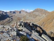 L'inizio della cresta N della Pian Spigo, sullo sfondo la Giardonera