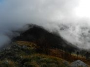 Effetti della nebbia scendendo dallo Zatta
