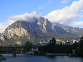 San Martino tra le nuvole e il Corno di Medale sulla dx