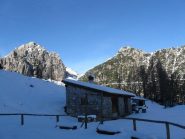 bivacco Valmenon ore 12,35 già in ombra