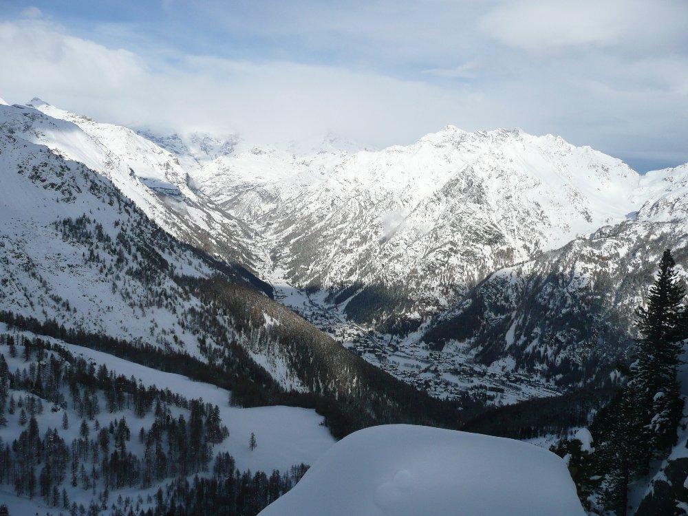 La valle dal colletto