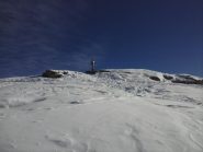 l'arrivo in vetta sotto la madonna  metallica...