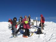 foto di gruppo in vetta
