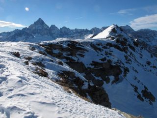 La vetta vista dalla cima orientale q.2720