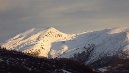 Bei colori mattutini verso il Bricass