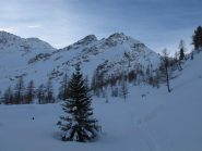 Dal lago si prosegue per il Colle della Croce