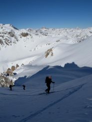 Salendo all'Aiguilles, colle del Ferro sulla dx