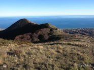 Il crinale si tuffa in mare