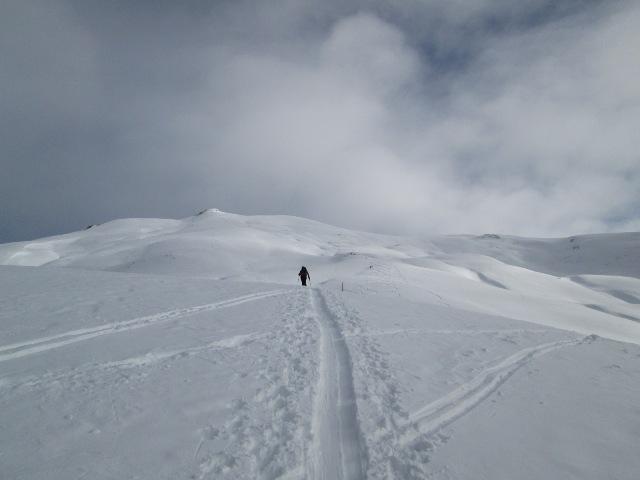 parte alta della salita, la cima sulla sinistra