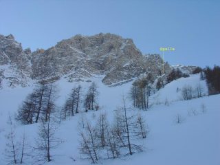 Spalla sciistica oltre le piste di Beaulard