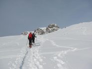 tanti scialpinisti sul percorso